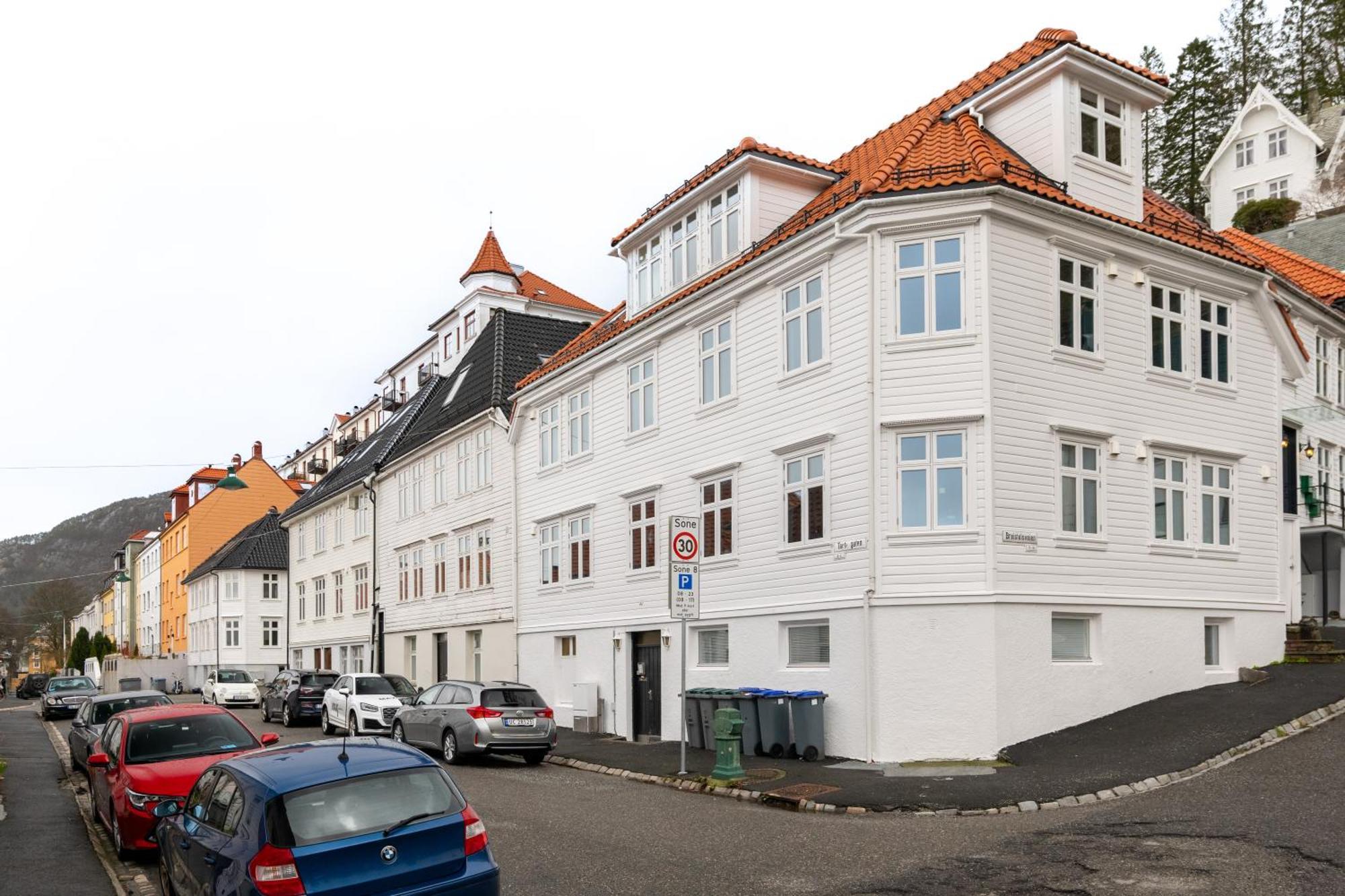 Lägenhet Dinbnb I 600m To Bryggen & 100m To The Mountain Hikes *